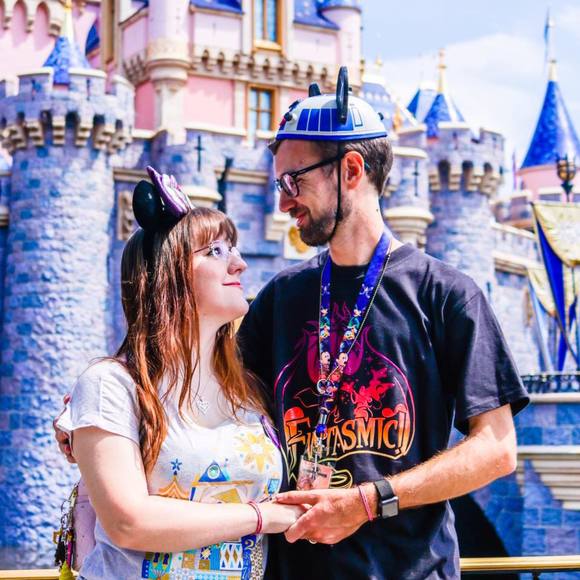 Meet your Posher, Christina - Picture 1 of 1